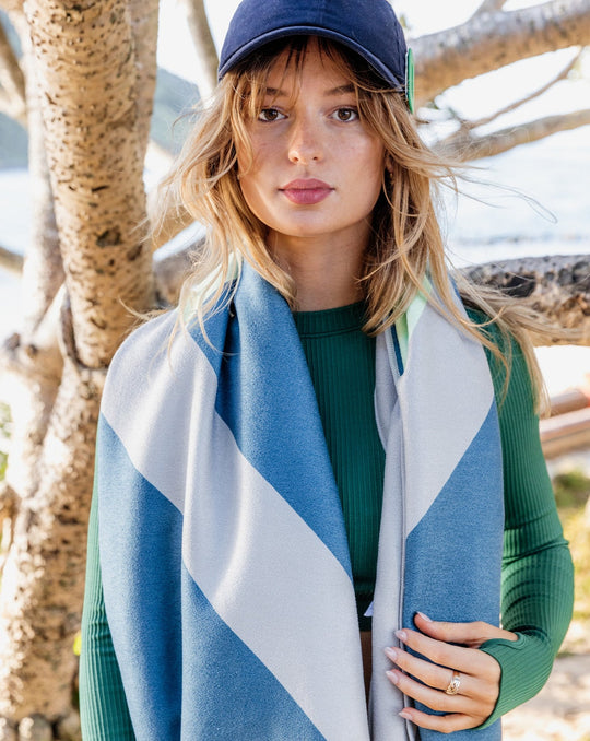 Highly absorbent, quick dry, Sand repellent, Lightweight, Australian owned & designed, Made from 8 recycled bottles, Car Hooded, zipped accessory pocket, premium beach towel, gym towel.