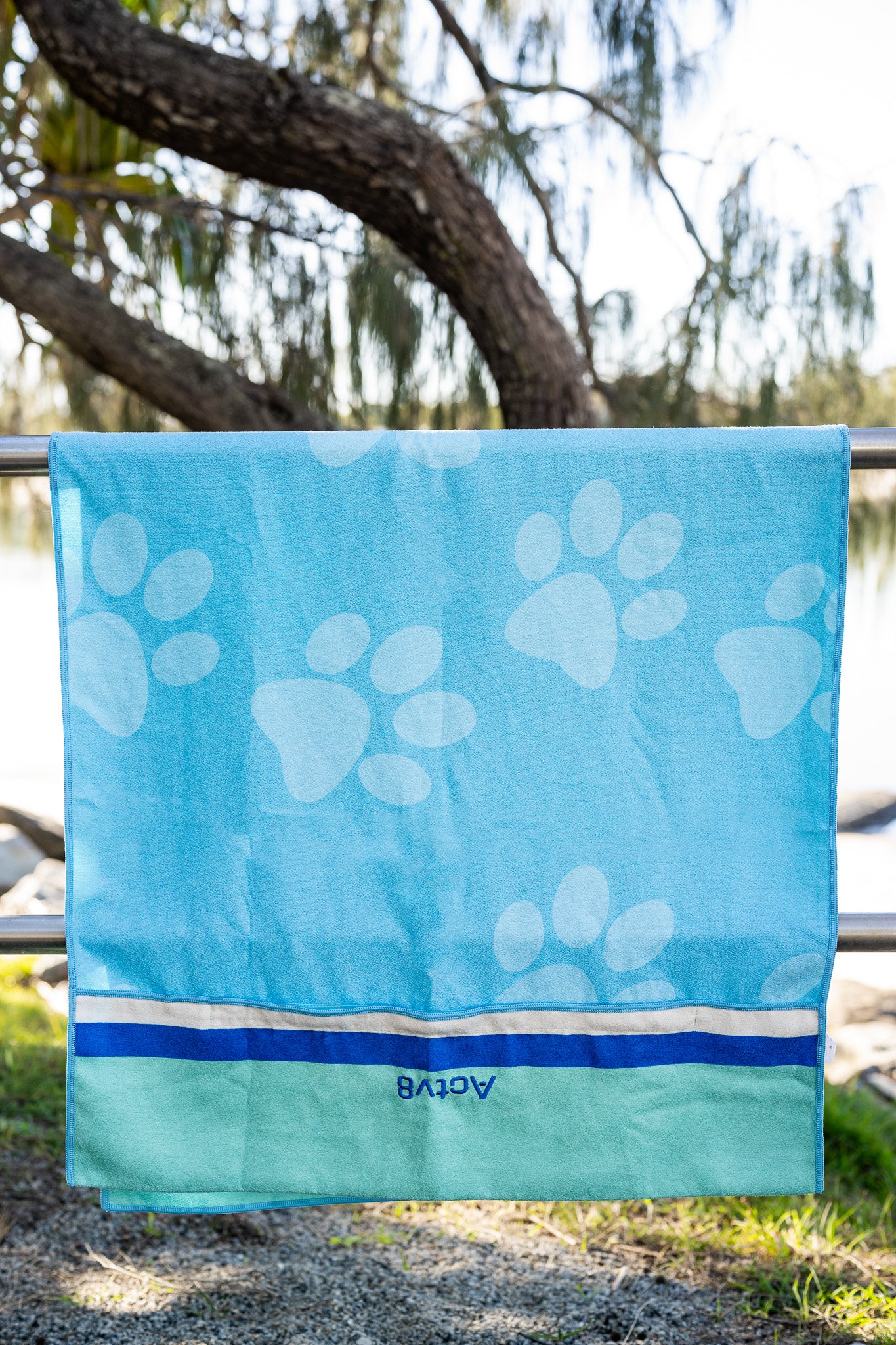 NEW -DOG CAR SEAT TOWEL - The SUNNY