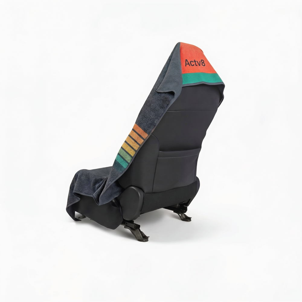 SUNDAZE zip pocket car seat towel - back